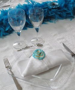 deco table plumes et fleurs