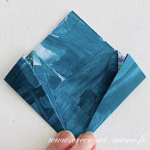 fleur en origami facile a réaliser avec les produits Stampin'Up! rabattre des 2 côtés