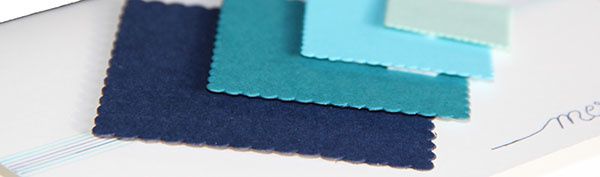 Symétrie et dégradé de bleus