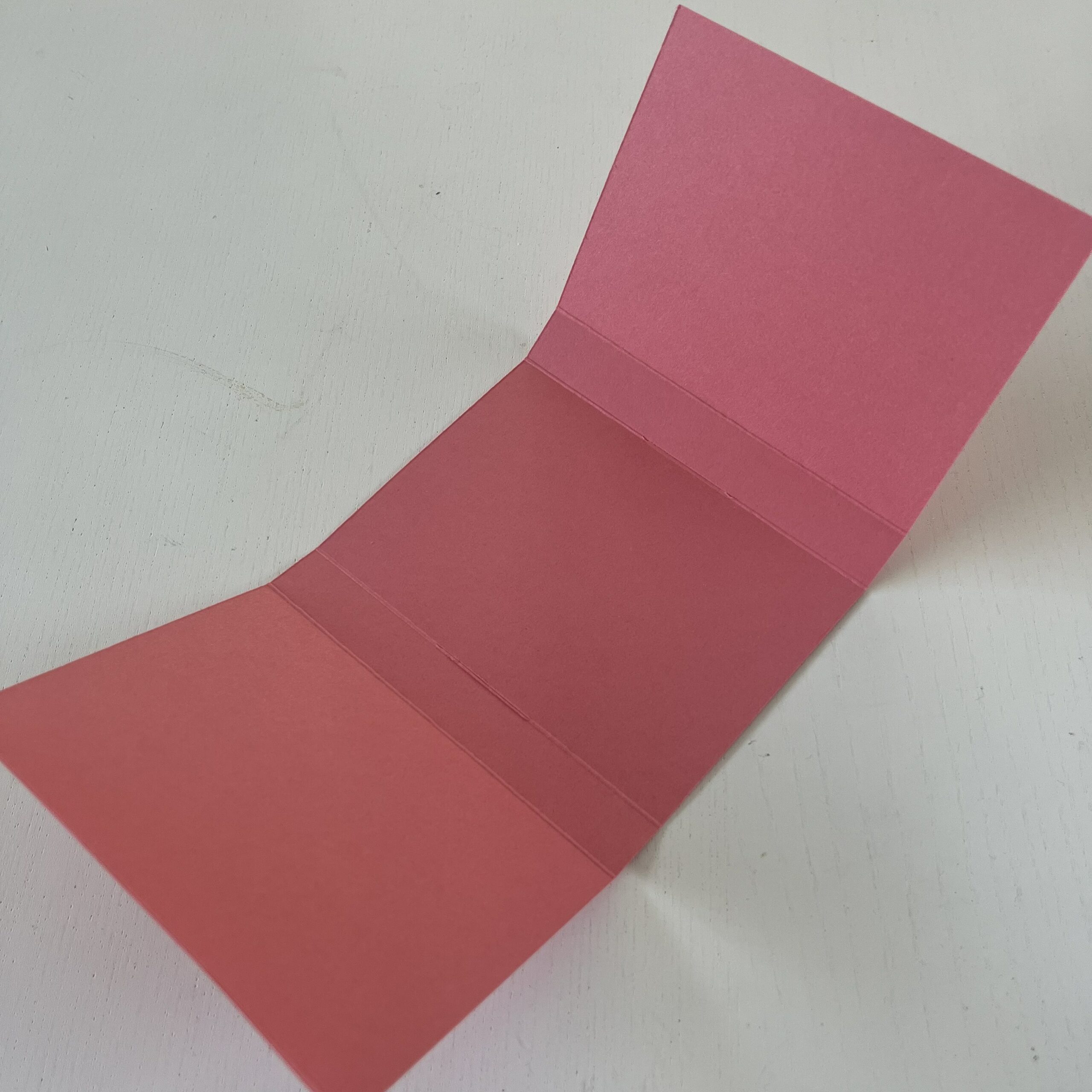 Image étape du tutoriel pour réaliser un mini album accordéon avec les produits de loisirs créatifs stampin'Up!